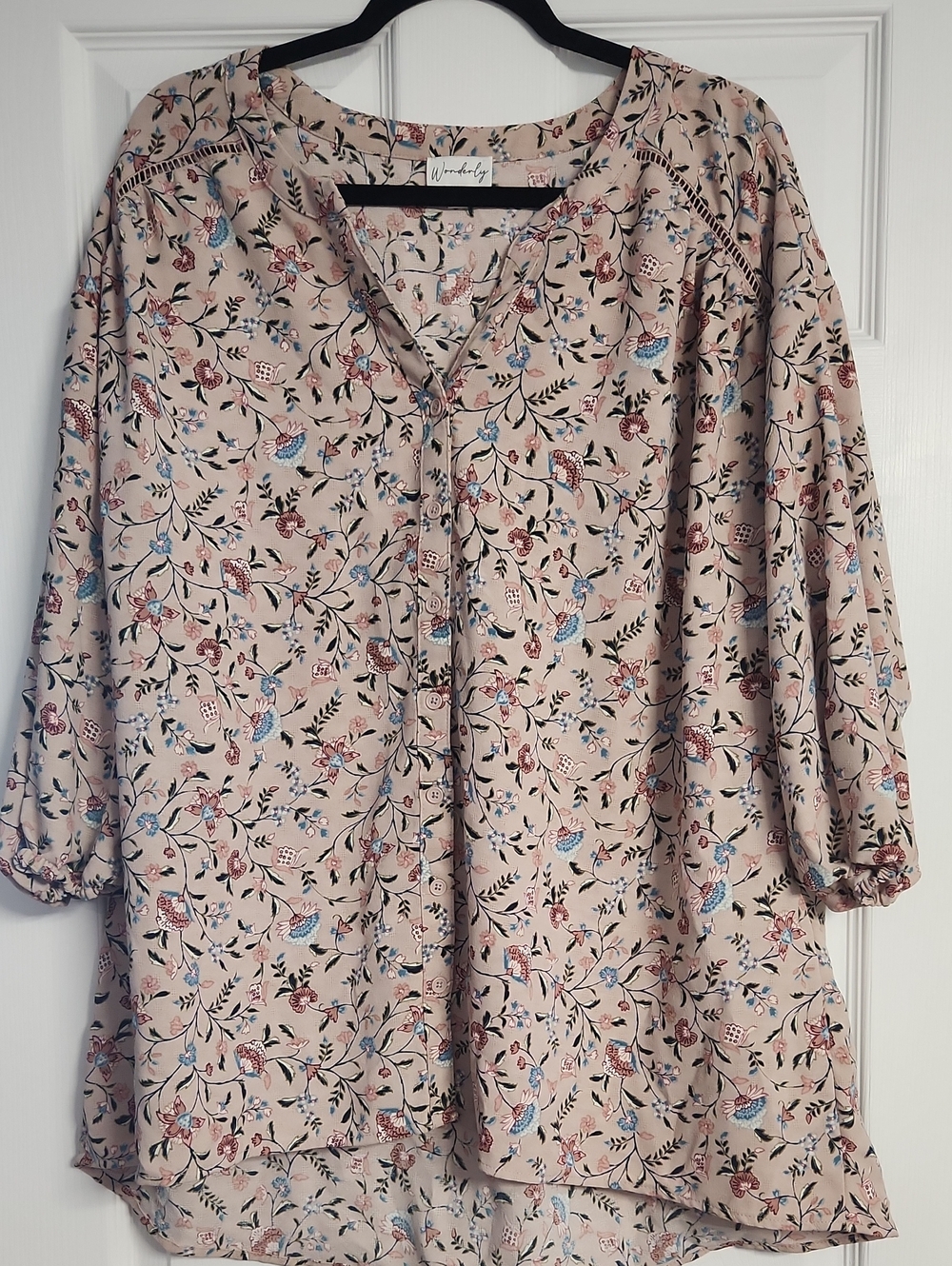 Wonderly Beige Floral Button-Front Tunic